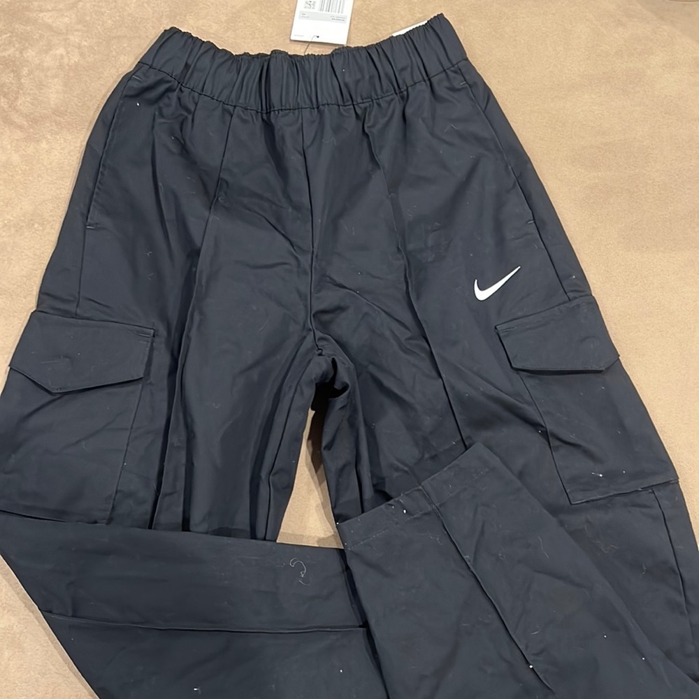 Black nike pants jogger type size XS never worn with tags